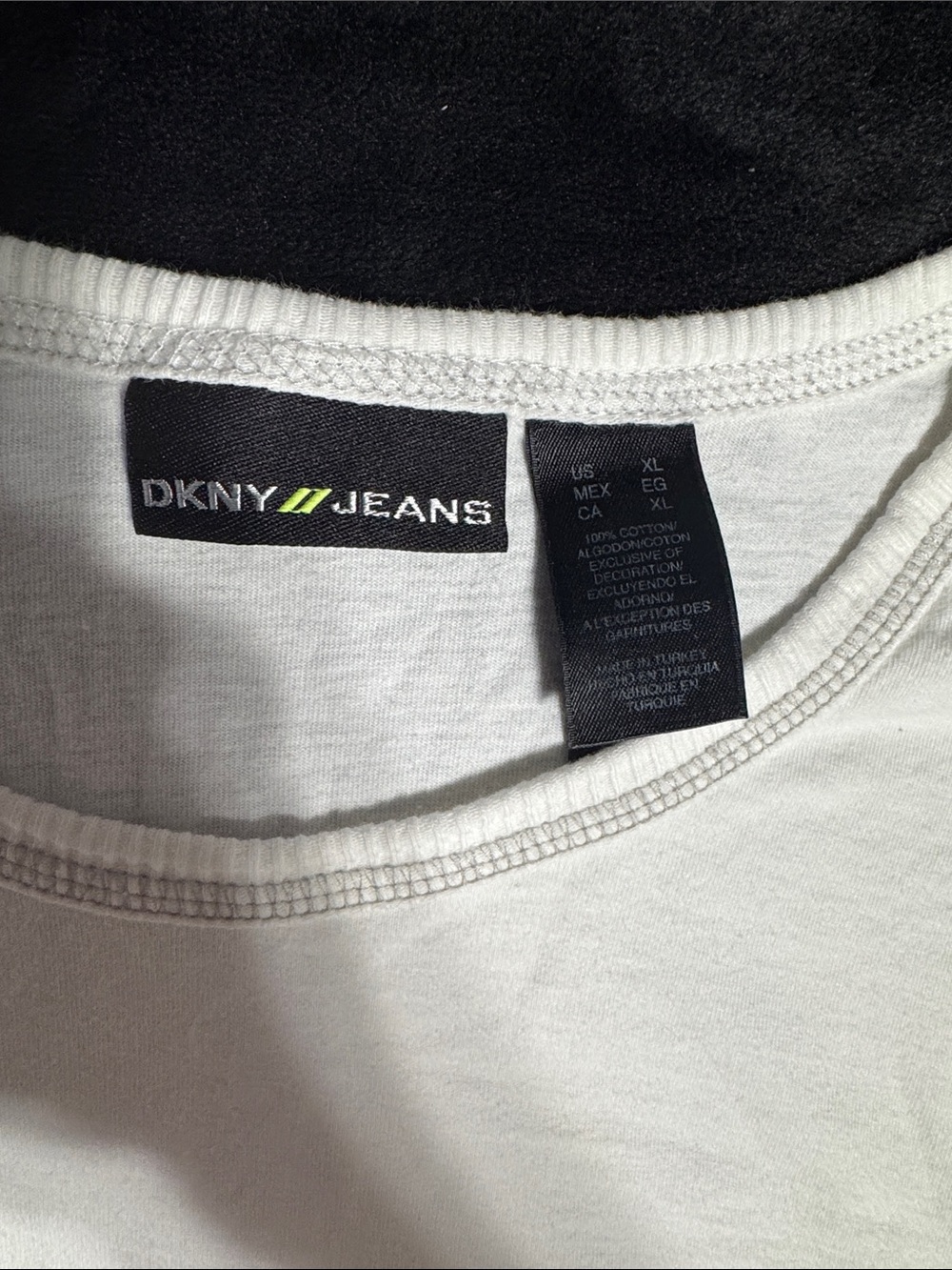 Calvin Klein Men's White Short Sleeve Crew Tee - Picture 2 of 3